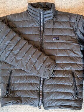 Patagonia Men's Down Sweater Jacket (Gray, Size Medium)